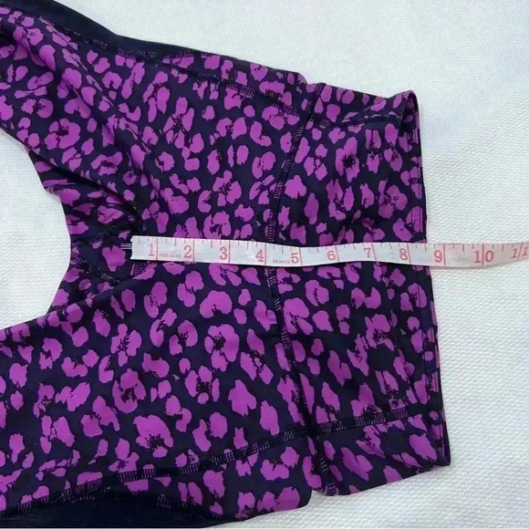 Lululemon leggings size 2 - Picture 9 of 9